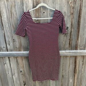 Popular Basics dress short sleeve mid length size medium